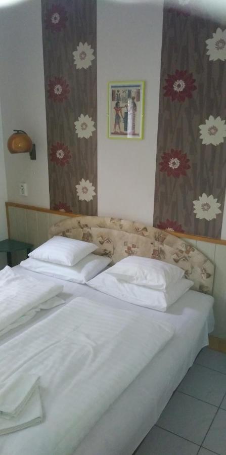 Korona Panzio Bed and Breakfast Balatonfüred Exterior foto
