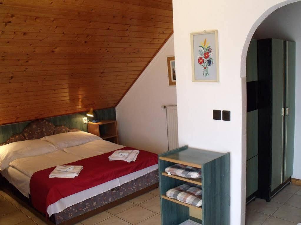 Korona Panzio Bed and Breakfast Balatonfüred Exterior foto