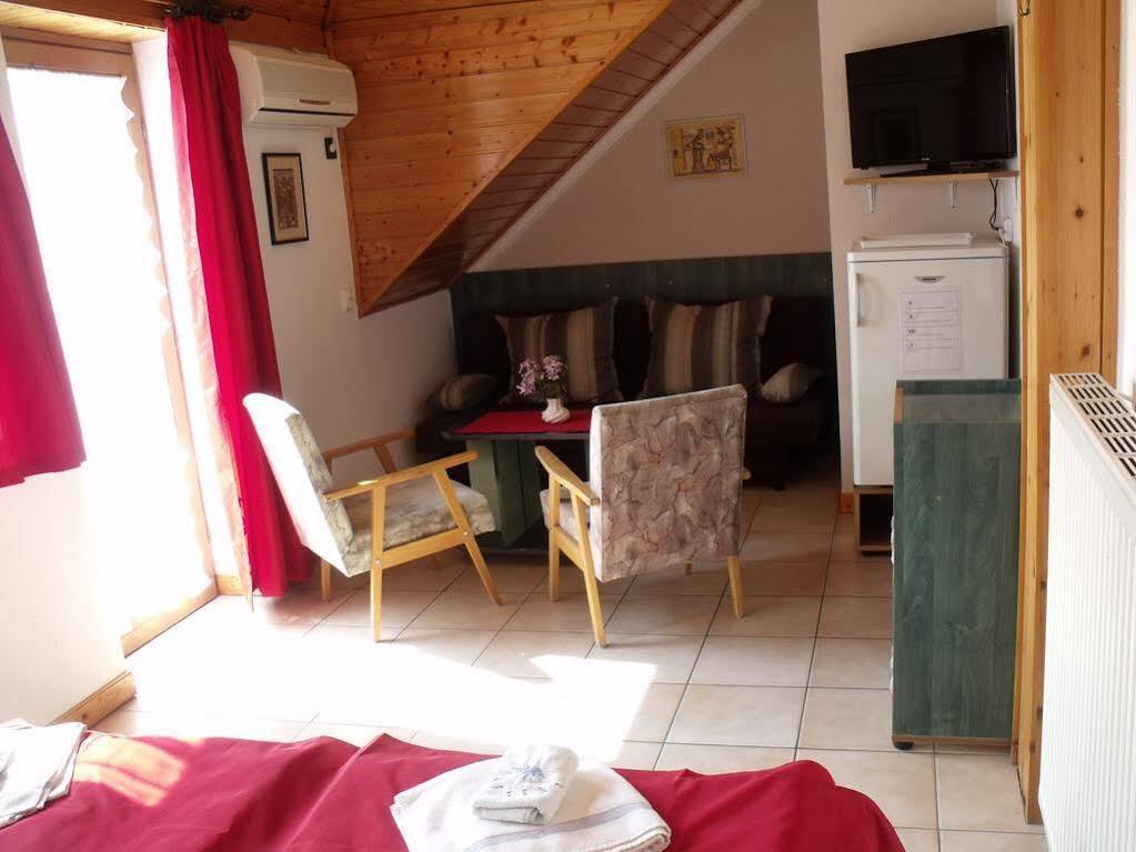 Korona Panzio Bed and Breakfast Balatonfüred Exterior foto